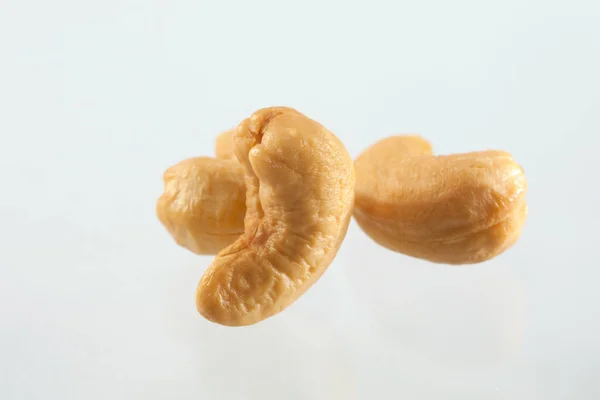 Орехи Кешью Кучи Белом Фоне — стоковое фото