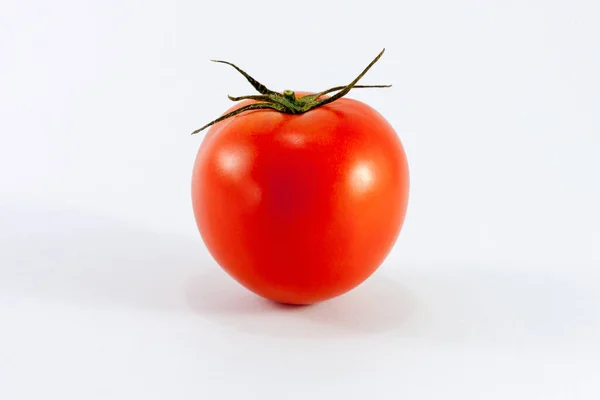 Tomate Rojo Fresco Aislado Blanco — Foto de Stock