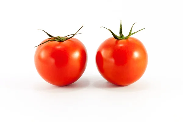 Tomate Rojo Fresco Aislado Sobre Blanco — Foto de Stock