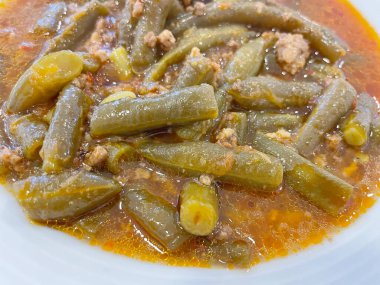 Lezzetli geleneksel Türk yemeği, zeytinyağlı yeşil fasulye.