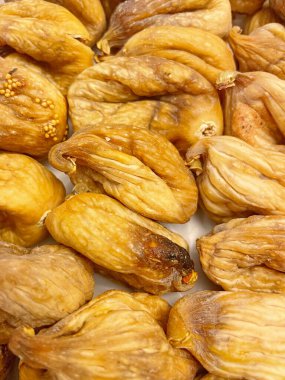 Kurutulmuş incir yemeye hazır olun.