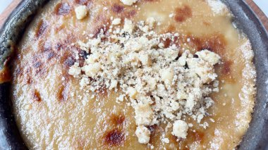 Türk çölleri. Güveçte sıcak tahini. 