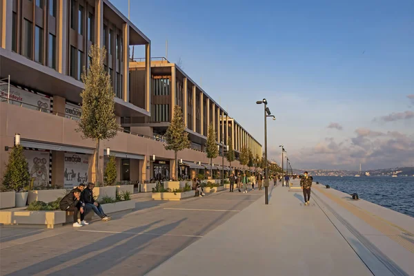 Karakoy, İstanbul, Türkiye. 15 Kasım 2021 İstanbul 'un yeni limanı. Modern mimarisi ile Galataport. 