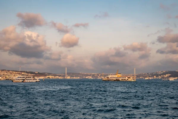 Galataport Istanbul Turquía Noviembre 2021 Bósforo Vista Única Estambul Desde —  Fotos de Stock