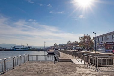 Mudanya, Bursa, Türkiye-13 Kasım 2021.Mudanya, Marmara Denizi kıyısında Asya kıtasındaki tarihi ve turistik bir şehir..