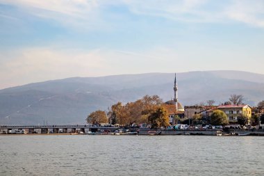 Golyazi, Bursa, Türkiye-13 Kasım 2021.Golyazi, doğal ve tarihi güzellikleri ile Türkiye 'nin Asya kıtasındaki Uluabat Gölü kıyılarında ve Bursa ilinde yer almaktadır.. 