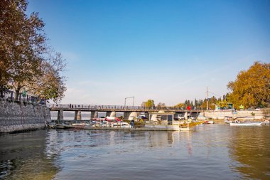 Golyazi, Bursa, Türkiye-13 Kasım 2021.Golyazi, doğal ve tarihi güzellikleri ile Türkiye 'nin Asya kıtasındaki Uluabat Gölü kıyılarında ve Bursa ilinde yer almaktadır.. 