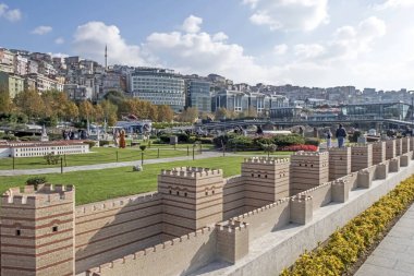 İstanbul, İstanbul 'da Hindi-Kasım 20.2021.Miniatürk, İstanbul' un Haliç ilçesinde yer alan bir minyatür parktır.