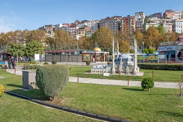 Istanbul Pavo Noviembre 2021 Miniaturk Parque Miniatura Orilla Noreste Del —  Fotos de Stock