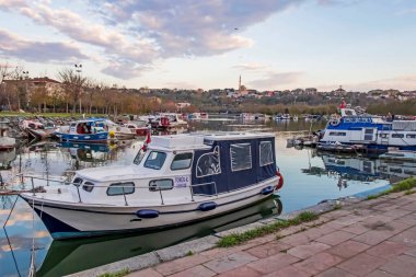 İstanbul, İstanbul 'da Menekşe ve Menekşe Deresi' nde 6 Aralık 2021 