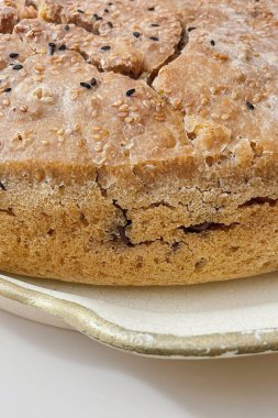 El yapımı, ekmeği yemeye hazır.