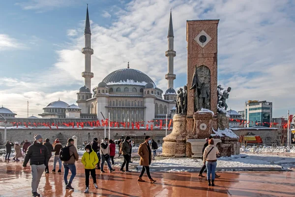 Taksim Istanbul Turquia Janeiro 2022 Taksim Square Dos Lugares Mais — Fotografia de Stock