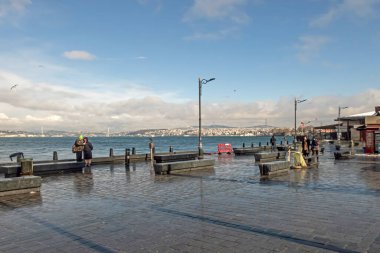 İstanbul, Türkiye-24 Ocak 2022 İstanbul, Avrupa ve Asya kıtaları arasındaki rüya şehridir. Kış mevsiminde tarihi yarımadadan modern, tarihi ve doğal güzelliklere sahip şehir manzarası.