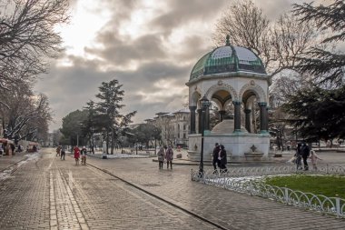 İstanbul, Türkiye-24 Ocak 2022 İstanbul, Avrupa ve Asya kıtaları arasındaki rüya şehridir. Kış mevsiminde tarihi yarımadadan modern, tarihi ve doğal güzelliklere sahip şehir manzarası.