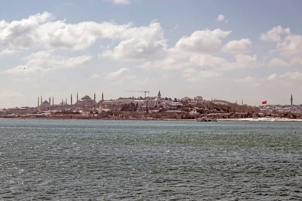 Istanbul Turecko Březen 2022 Pohled Město Uskudaru Historické Čtvrti Asijské — Stock fotografie