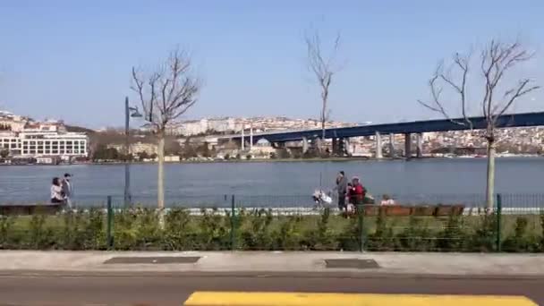 Corne Istanbul Turquie Mars 2022 Tram Sur Rivage Corne Vue — Video