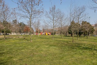 Kagithane, istanbul, Türkiye-25 Mart 2022-22. Kagithane ilçesi, yeşil parkları, tarihi ve modern binaları ile Haliç 'in kıyılarında yer alıyor..