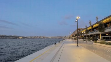 İstanbul 'un yeni ve modern gemi limanı Galataport' tan sabah saatlerinde Tophane, istanbul, Türkiye 4.2022. Boğaz manzaralı.