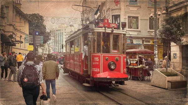 ビヨグル イスタンブール トルコ イスタンブール トルコの最も重要な観光通り イスティクラル通りのトラムと人々 — ストック写真