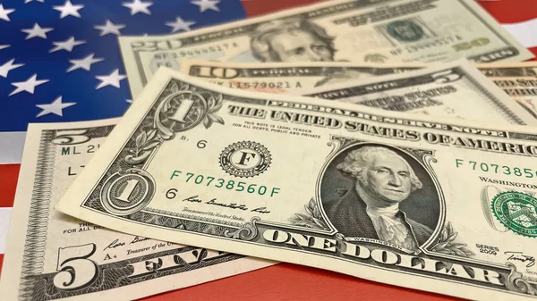 Finans ve ekonomi için fon bankalarını kapat