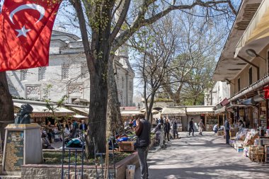 Beyazt, istanbul, Türkiye 15.2022 Beyazt ilçesi ve tarihi bina ve yapıları ile birlikte meydan, turistler ve ziyaretçiler için bahar sezonudur..