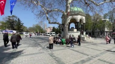 Avrupa ve Asya kıtaları arasındaki rüya şehir olan 15 bin 2022 İstanbul, tarihi ve modern görünümüne sahip İstanbul. Marmara Denizi kıyılarındaki eski İstanbul kenti ve gezginler için boğazın manzarası.