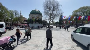 Avrupa ve Asya kıtaları arasındaki rüya şehir olan 15 bin 2022 İstanbul, tarihi ve modern görünümüne sahip İstanbul. Marmara Denizi kıyılarındaki eski İstanbul kenti ve gezginler için boğazın manzarası.