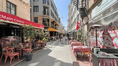 Karakol, istanbul. 29.2022 Karakol Meydanı 'ndan Galataport' a, modern ve tarihi mimari ve İstanbul 'da turistik yerleri olan kültürel ve tarihi yerler..