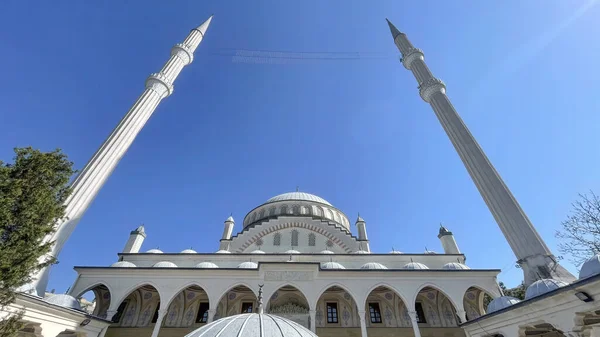 Atakoy Istanbul Turkey April 2022 View Omer Duruk Mosque Atakoy — Stockfoto