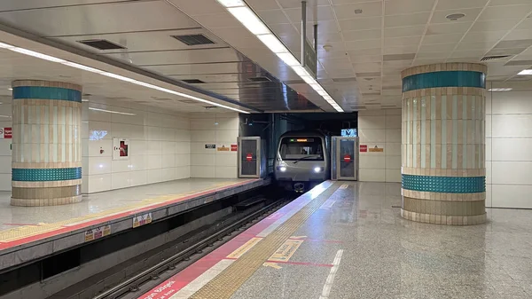 Yenikapi Istanbul Turquia Abril 2022 Vista Interior Estação Yenikapi Metrô — Fotografia de Stock