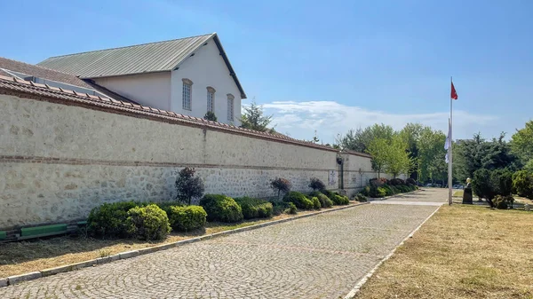 İstanbul, Atakoy. 20 Mayıs 2022. Atakoy ilçesi, yeşil doğası ve modern binalarıyla. Atakoy ilçesinden görüntüler.