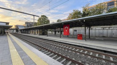 Bekir, İstanbul, Türkiye. 20 Mayıs 2022 Marmaray Metro Bakrky istasyonundan sabah saatlerinde İstanbul 'da görüldü..