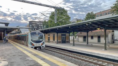 Bekir, İstanbul, Türkiye. 25 Mayıs 2022 Marmaray Metro Bakrky istasyonundan sabah saatlerinde İstanbul 'da görüldü..