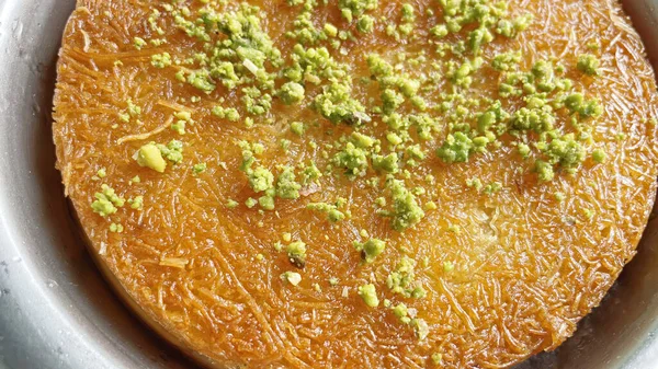 Nahaufnahme Bereit Traditionelles Türkisches Dessert Kunefe Essen — Stockfoto