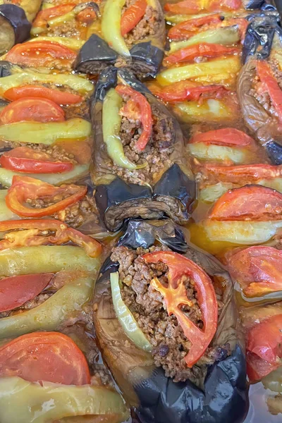 Geleneksel Türk Patlıcan Yemeği Yemeye Hazır Karniyarik — Stok fotoğraf