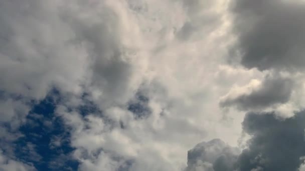 Himmel Och Moln Med Rörelse Effekter För Bakgrund — Stockvideo