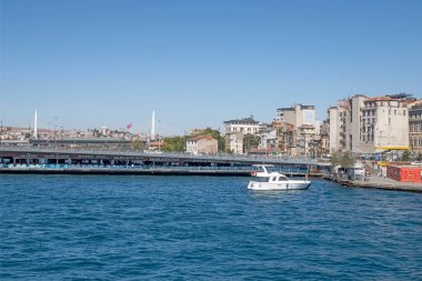 İstanbul 'da deniz taşımacılığının sembolü olan İstanbul feribotu ile İstanbul Boğazı' nın muhteşem manzarası..