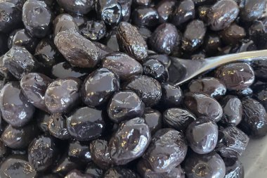 ready to eat olives for breakfast in bowl