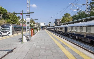 Bakirkoy, Istanbul, Turkey. September 2, 2022.The Venice Simplon Orient Express train, which has been in service since 1883, arrived in Istanbul with 54 passengers.