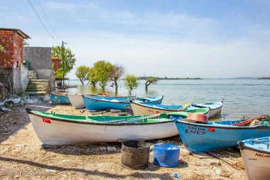 golyazi,bursa,türkiye-12 Ağustos 2019. Bursa'da Uluabat gölü kıyısındaki Gölyazı köyü. Gölyazı'dan Manzara