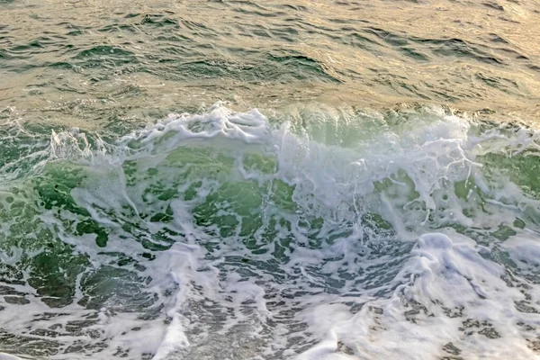 Krachende Wellen Für Hintergrund Der Natur — Stockfoto