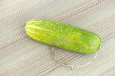 Tohum ve salatalık tohumu almak için ayrılan büyük salatalık.,