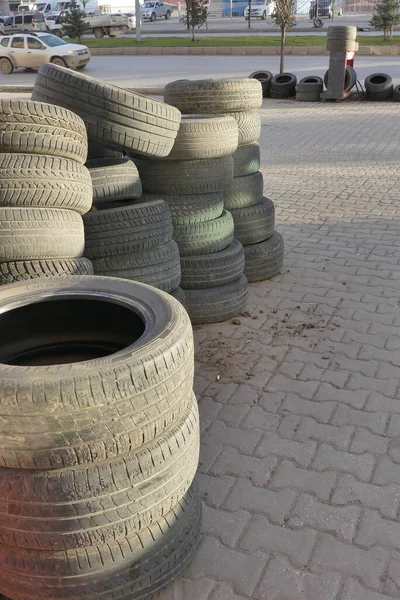 Car Tire Repair Shop Old Tires Piled Tire Shop — Stock Photo, Image