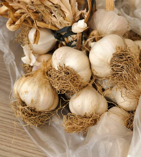 Bunch Dried Garlic Lots Dried Garlic Heads Close Dried Garlic — Stock Photo, Image