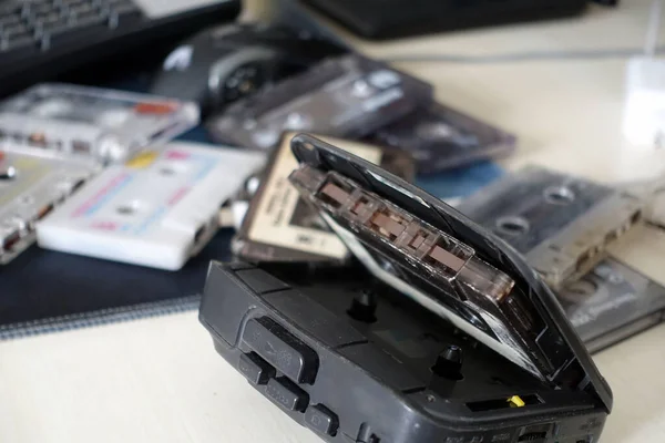 Clássico Leitor Cassetes Walkman Leitor Cassetes Obsoleto Cassetes — Fotografia de Stock