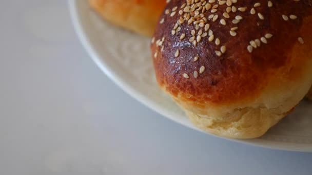 Close Pastelaria Gergelim Caseiro Deliciosa Massa Fresca Artesanal — Vídeo de Stock