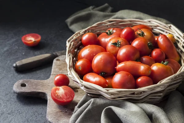 Fresh Red Tomatoes Whicker Basket Black Background — Stock Photo, Image