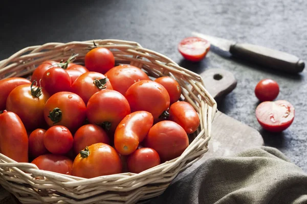 Fresh Red Tomatoes Whicker Basket Black Background — Stock Photo, Image