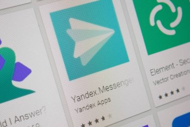 Ivanovsk, Rusya - 28 Kasım 2021: Yandex Messenger uygulaması bir tabletin ekranında.