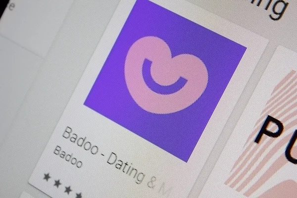 Ивановск Россия Ноября 2021 Приложение Знакомств Badoo Дисплее Планшетного — стоковое фото